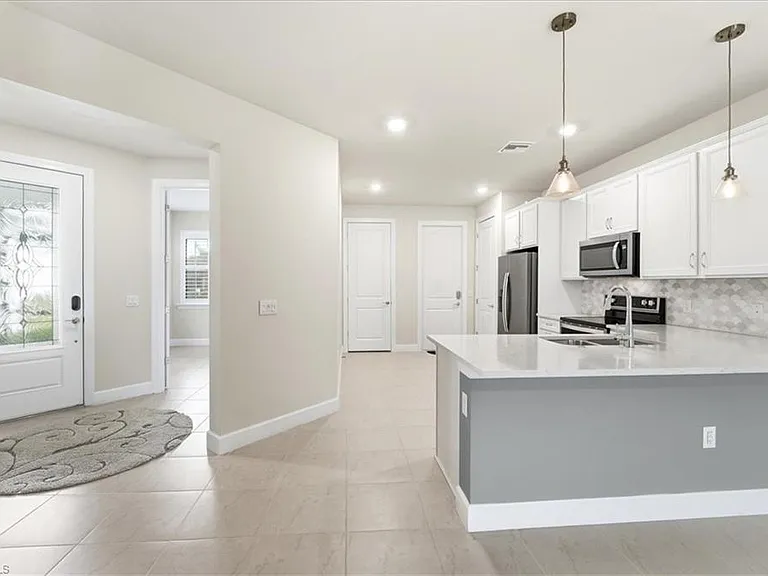 5935 Mayflower Way — Photo 5