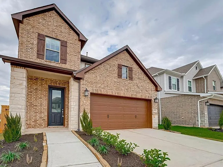 10707 Deer Path Dr — Photo 2