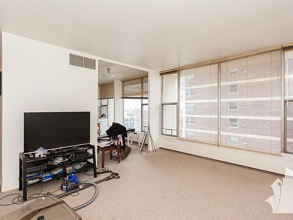 3rd image of 3200 N Lake Shore Dr APT 1803