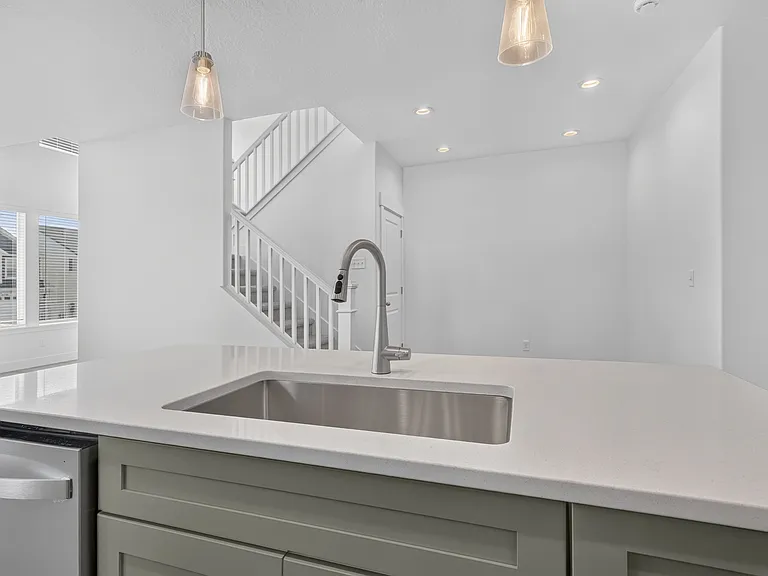 13728 S Devers Dr — Photo 14