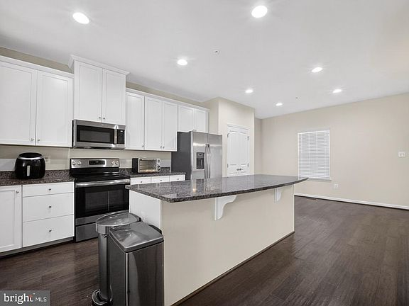 4th image of 14409 Sandy Ridge Ln