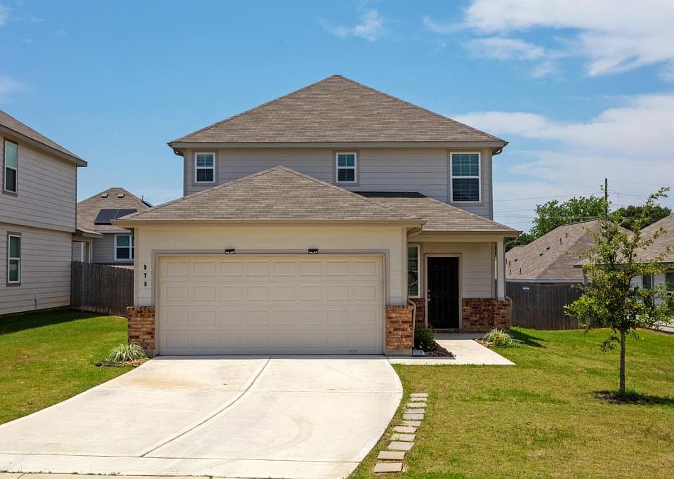 1st image of 978 Marquis Dr