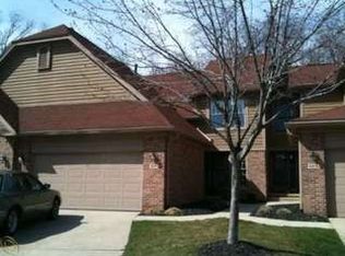 5371 Royal Vale Ln #20, Dearborn, MI 48126