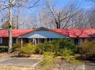 5100 Watlington Rd, Greensboro, NC 27405