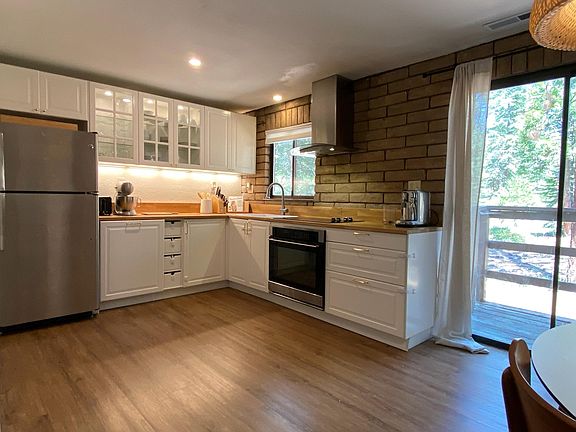 3rd image of 416 Kingsbury Grade #418A