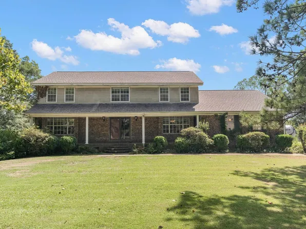 1039 Temple Rd, Clanton, AL 35045