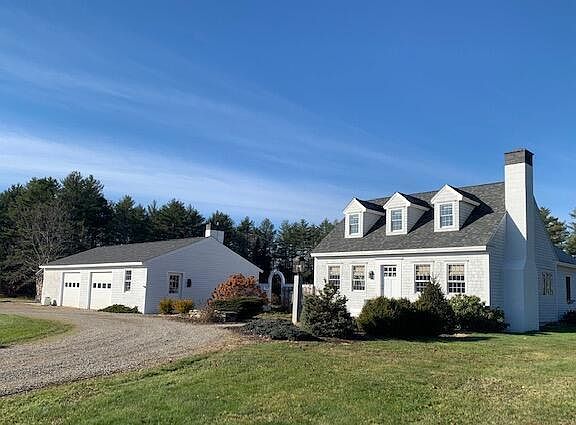 3rd image of 579 Egypt Road
