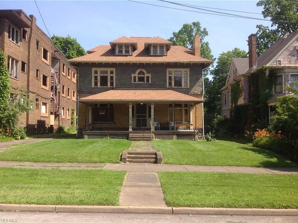 1st image of 206 Broadway Ave