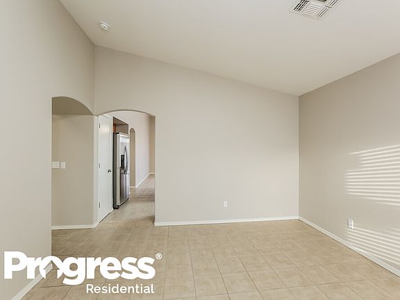 4th image of 12420 N 121st Ave