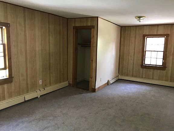 2nd image of 3 Revere Ct