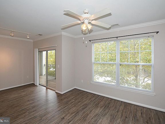 4th image of 4409 Weatherington Ln Unit 302