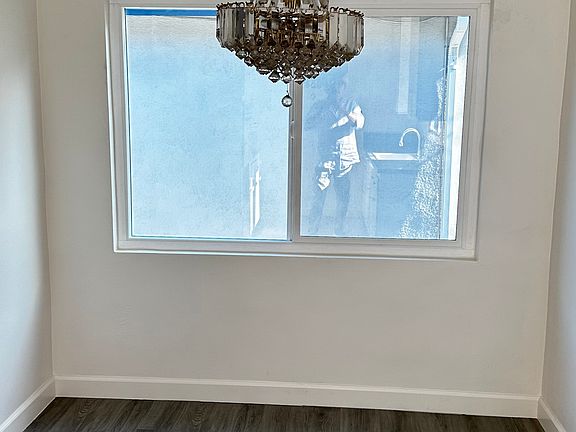 3rd image of 143 S Saint Andrews Pl #7