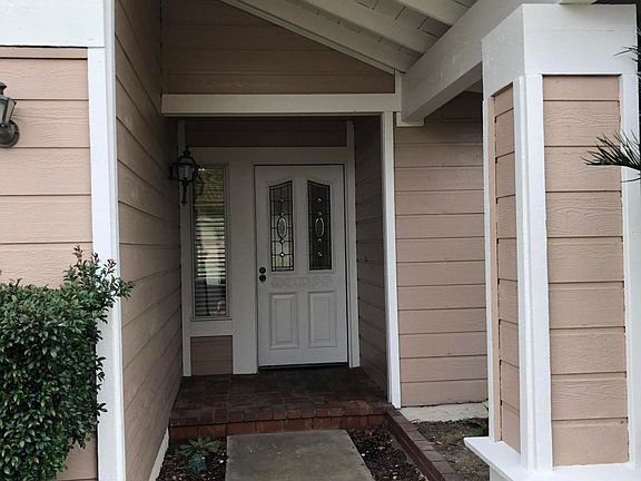 5th image of 1419 Stardust Dr