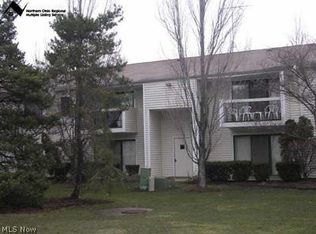2935 N Bay Dr #H, Westlake, OH 44145