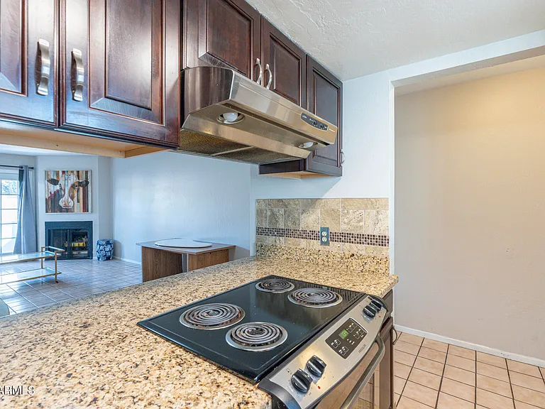 3119 N 38th St #8 — Photo 3
