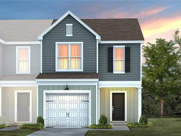 902 Plum Creek Pl, Greensboro, NC 27405