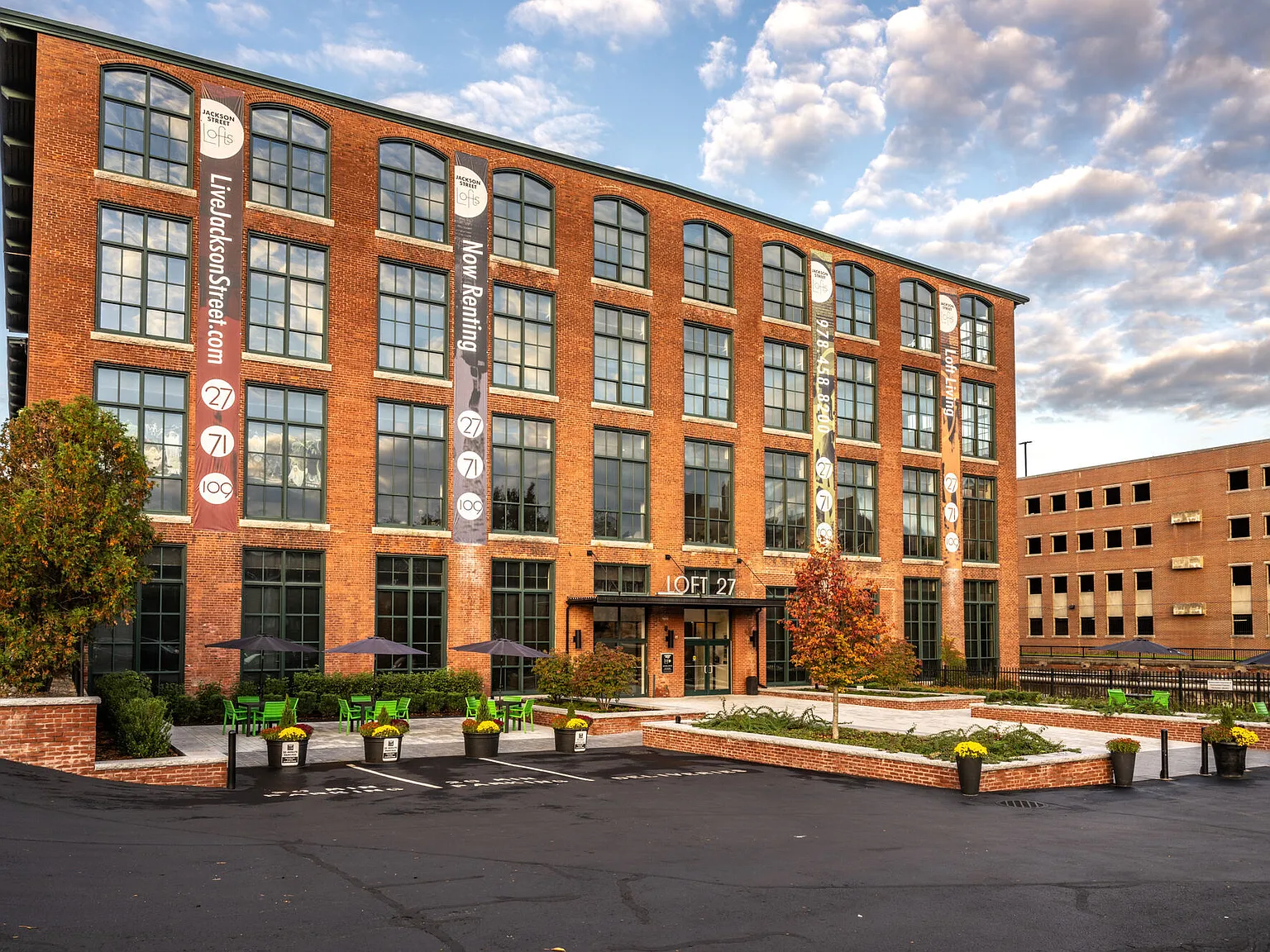 Jackson Street Lofts — Photo 1