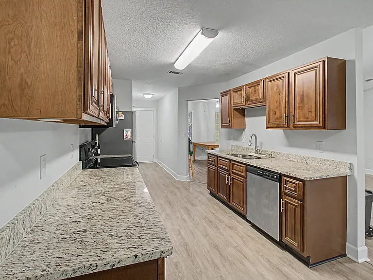 10179 Highway 196 W — Photo 9