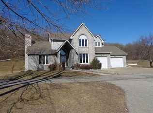 19842 Memory Ln, Council Bluffs, IA 51503