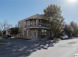 1117 N Academy Ave, New Braunfels, TX 78130