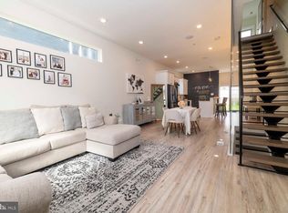 101 E Phil Ellena St, Philadelphia, PA 19119