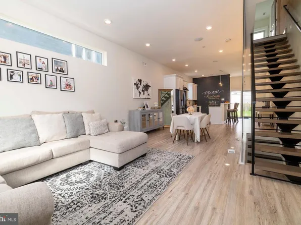 101 E Phil Ellena St, Philadelphia, PA 19119