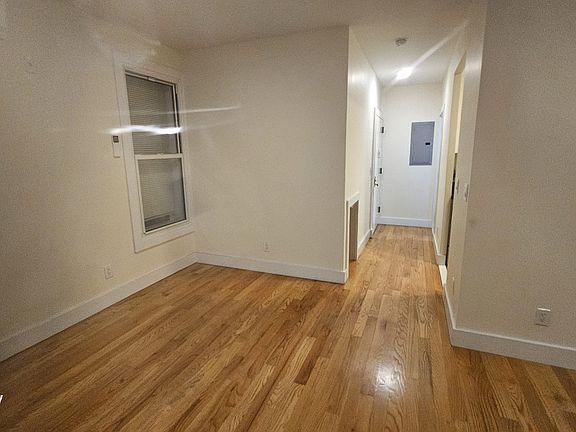2nd image of 2302 Jackson Ave #2