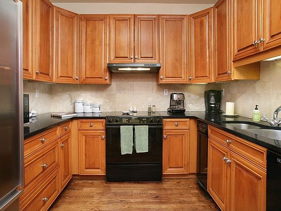 gourmet kitchen