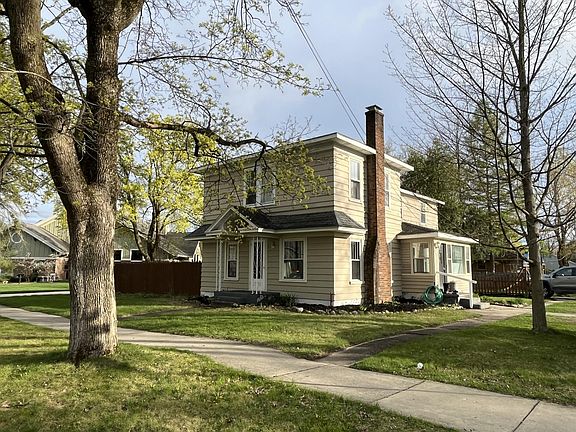 2nd image of 804 S Lincoln Ave
