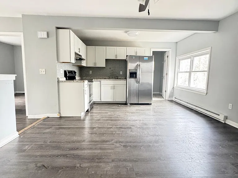 33 Pond St — Photo 2