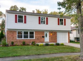 2316 Clyde Ter, Homewood, IL 60430