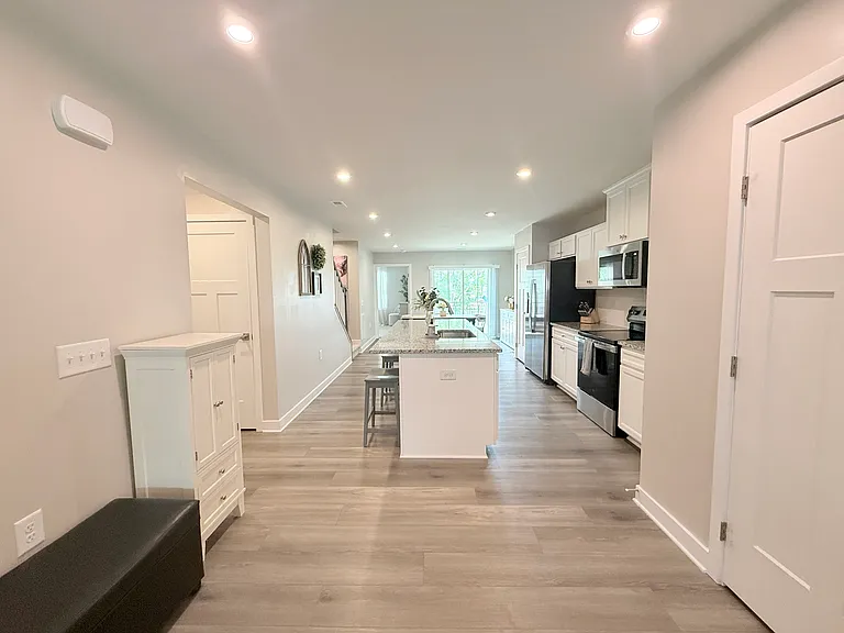 130 Stella Ln #C — Photo 9