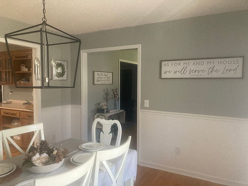 2nd image of 355 Wiltshire Dr