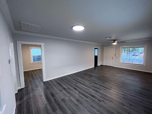 5th image of 3135 42nd St