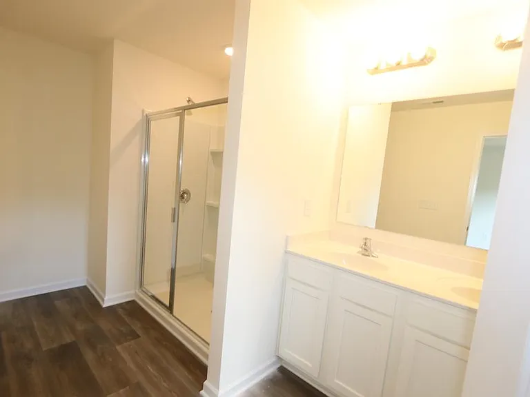 2645 Aubrey St — Photo 6