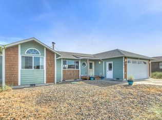 1905 NW Bridgeview Dr, Waldport, OR 97394