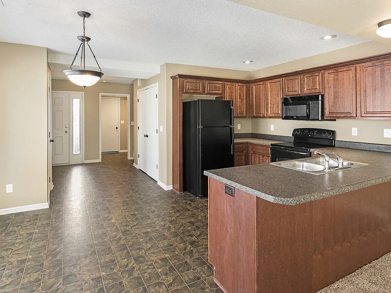 Bennington Park Townhomes — Photo 94