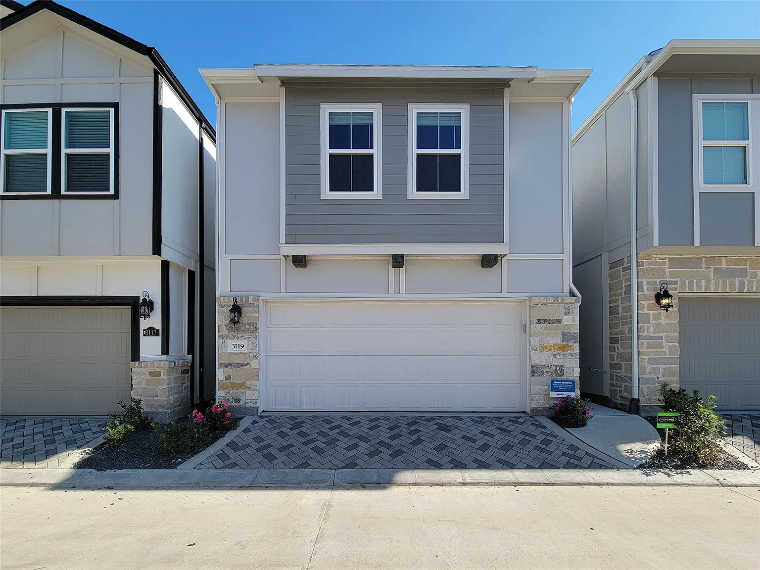3 bed, 2.5 bath, 1604 sqft, $2,550 — Photo 1
