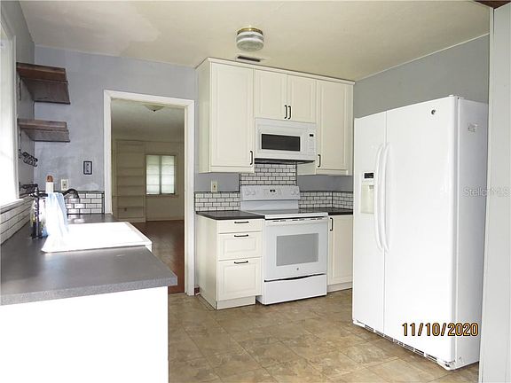 5th image of 10309 Newport Cir
