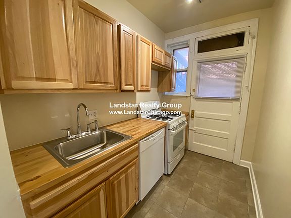 4th image of 1349 W Touhy Ave #2S