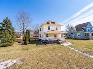 814 S Iowa Ave, Washington, IA 52353
