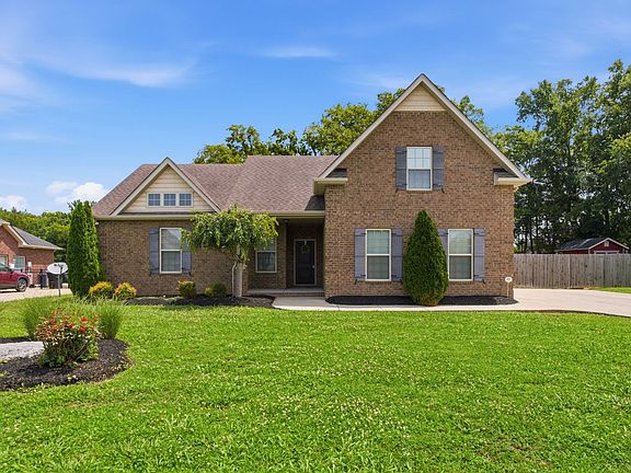 2nd image of 2029 Grandstand Dr