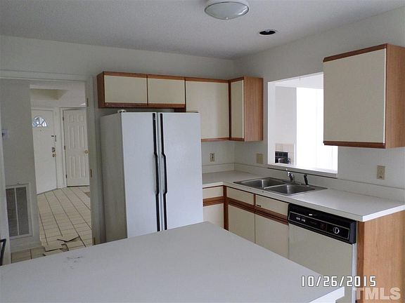 4th image of 208 Kirkwood Dr