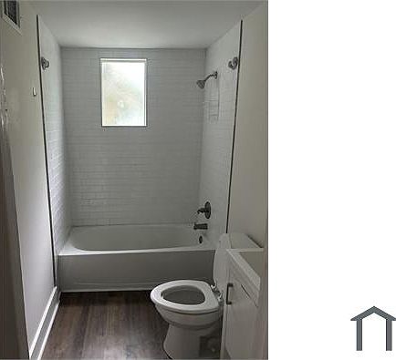 3rd image of 1173 Texas St