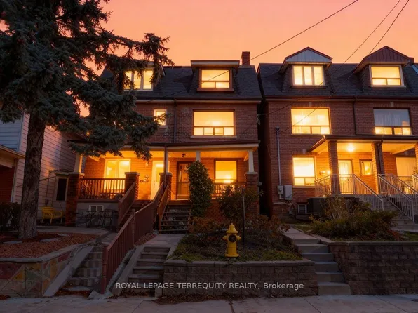 243 Montrose Ave, Toronto, ON M6G 3G6