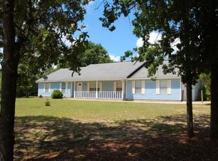 106 Oakcrest Dr, Crestview, FL 32539