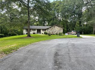 2970 Lake Sorrento Ct, Conyers, GA 30012