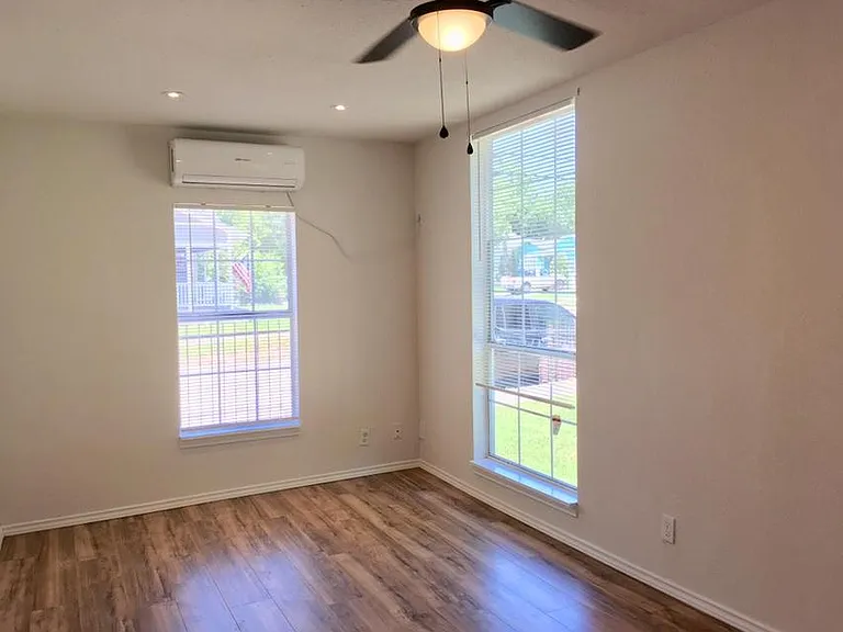 1042 W Lynwood Ave #2 — Photo 7