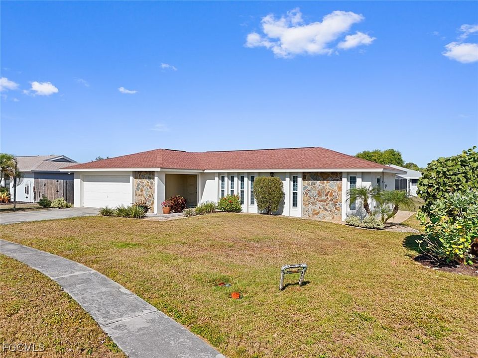 1st image of 6944 Essex Dr