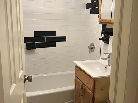 5th image of 8815 168th St APT 1N